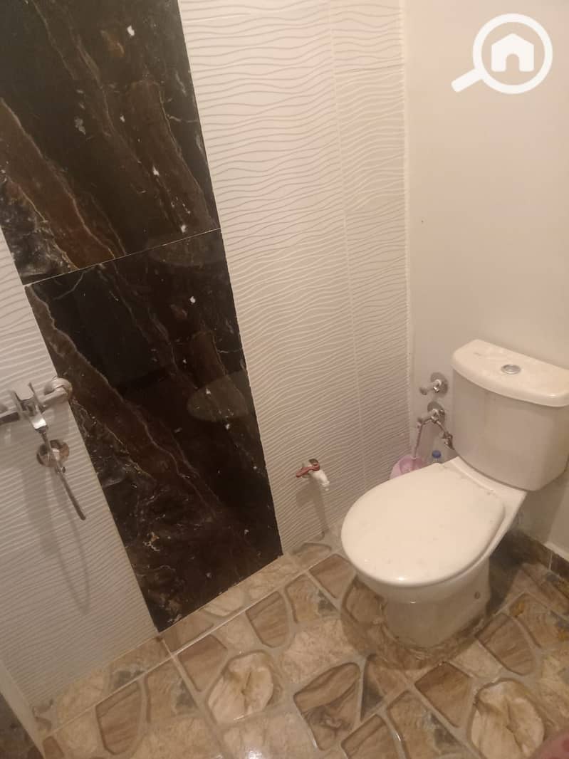 2 1000473845. jpg