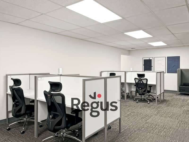9 Regus_OR, Portland - SE 98th Ave_USA_Centre 10834_Coworking 1. jpg