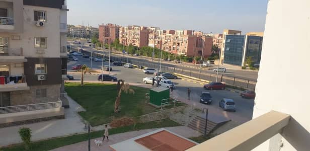 شقة 3 غرف نوم للايجار في حدائق اكتوبر، الجيزة - WhatsApp Image 2026-08-22 at 1.10. 09 PM (2). jpg