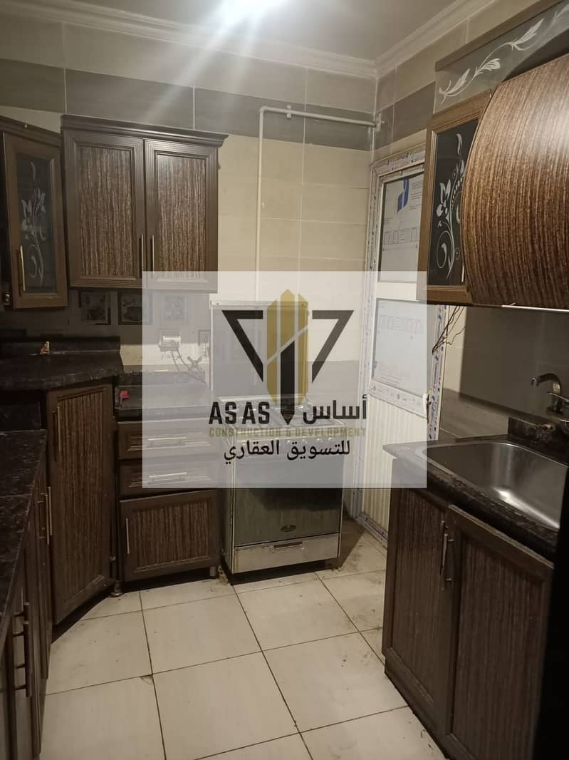 3 51122. jpg