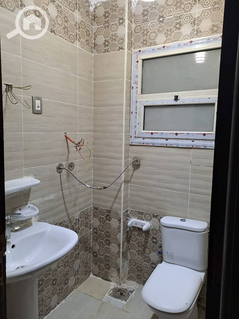 6 7d3d9f79-26b4-4e4a-b3cd-de7bd9191568. jpg