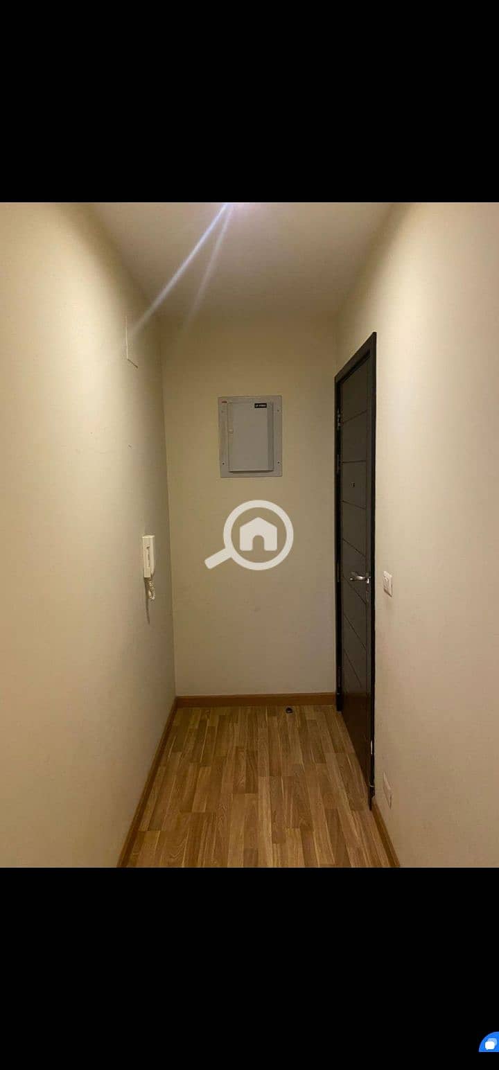 3 1000378842. jpg