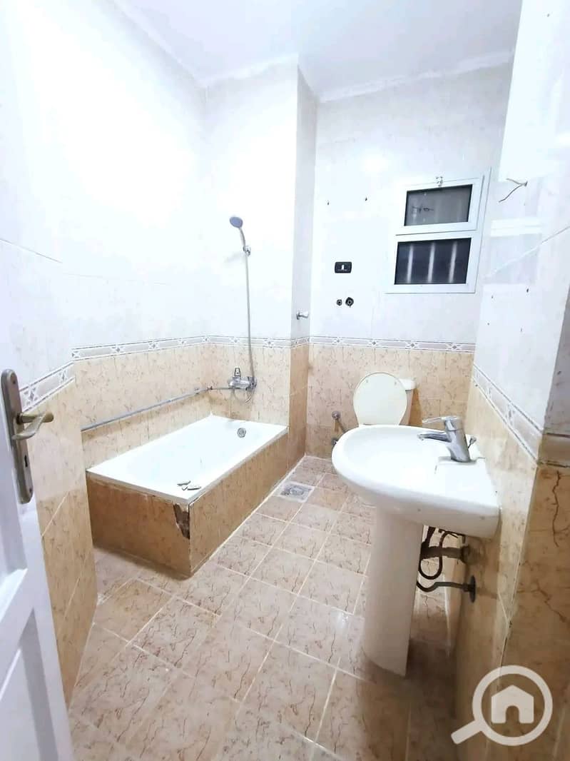 6 1001055780. jpg