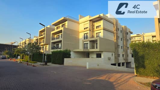 3 Bedroom Flat for Sale in New Cairo, Cairo - 20251117_155131. jpg