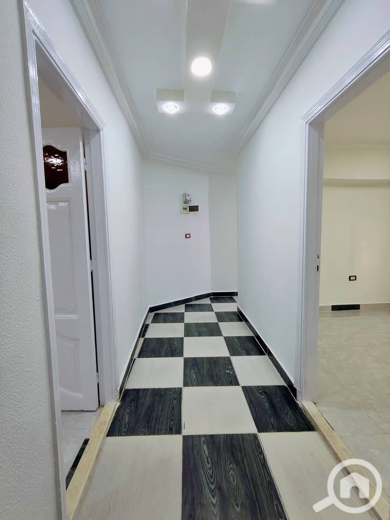 9 1000479057. jpg