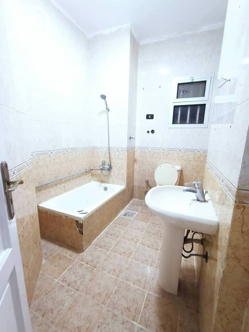 7 1000479917. jpg