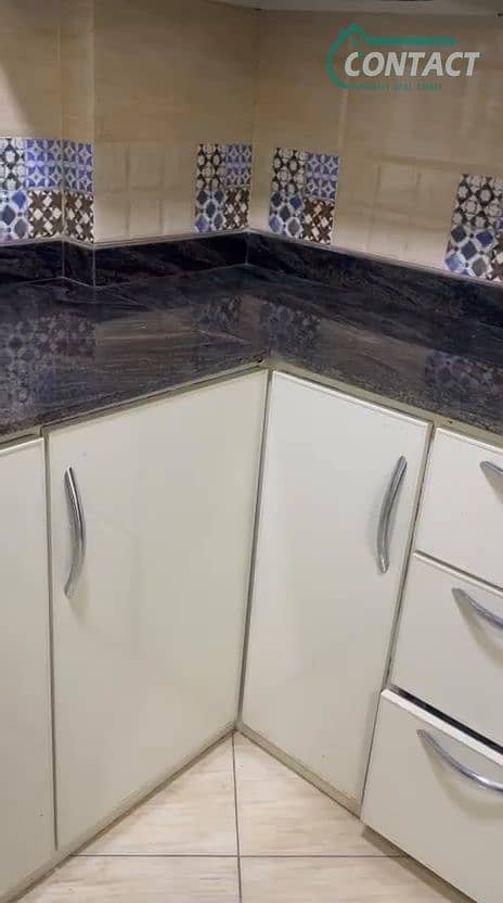 8 kitchen_03. jpg
