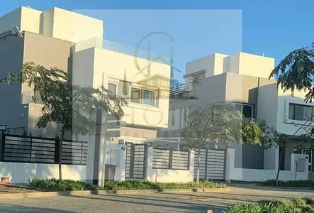 4 Bedroom Townhouse for Sale in New Cairo, Cairo - N9-fBbBQIrChsvpPP9itxqZWV9PxBQWhmxJM4vEdBjJcqIgucbzYKYwpiAaboN-1WNAzfsA0n3fCzB-991M7tBMBe_rXohTIgdW8Gut67wIsdAawFPyDAUKchn05-UmMA2EL5FzU6ukc9gNb86DM64_NDmw1bpQaNKN9qrUqMIlW7CAsJFGPwMiKOk9TcHZm. jpg 4 Bedroom Townhouse for Sale in New Cairo, Cairo - N9-fBbBQIrChsvpPP9itxqZWV9PxBQWhmxJM4vEdBjJcqIgucbzYKYwpiAaboN-1WNAzfsA0n3fCzB-991M7tBMBe_rXohTIgdW8Gut67wIsdAawFPyDAUKchn05-UmMA2EL5FzU6ukc9gNb86DM64_NDmw1bpQaNKN9qrUqMIlW7CAsJFGPwMiKOk9TcHZm. jpg