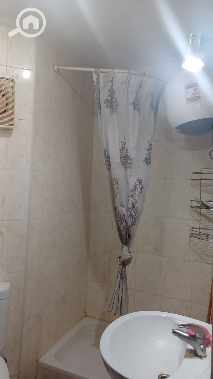 11 1000483063. jpg