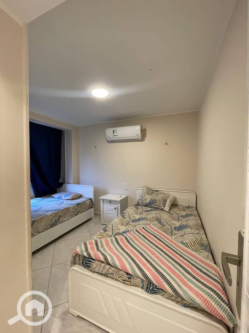 11 244783. jpg