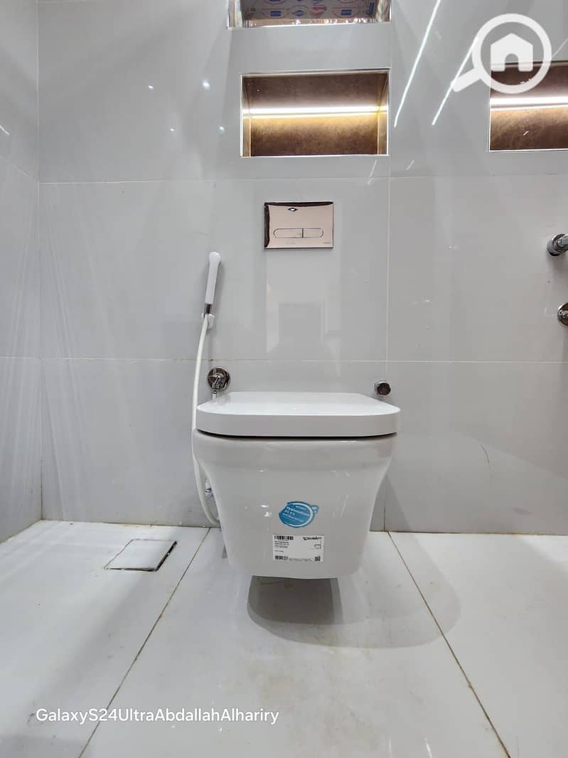 8 05aca4de-1efe-44e5-8386-c416abaf3eaa. jpg