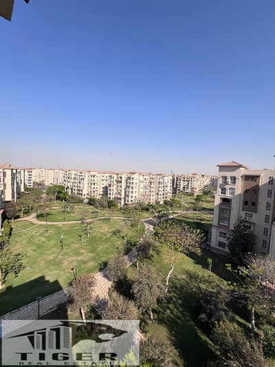 4 Bedroom Flat for Sale in Madinaty, Cairo - 1000127261. jpg