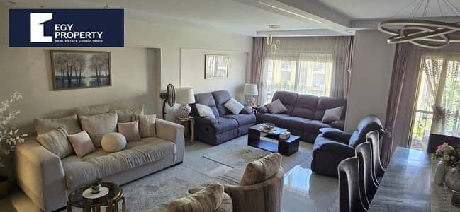 3 Bedroom Flat for Sale in Katameya, Cairo - _files_howyda livingroom. jpeg