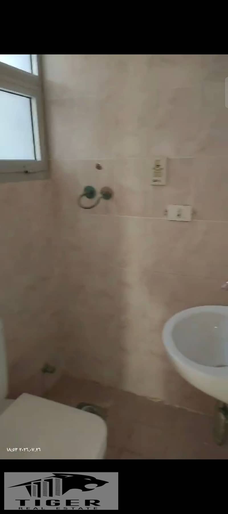 8 240005. jpg