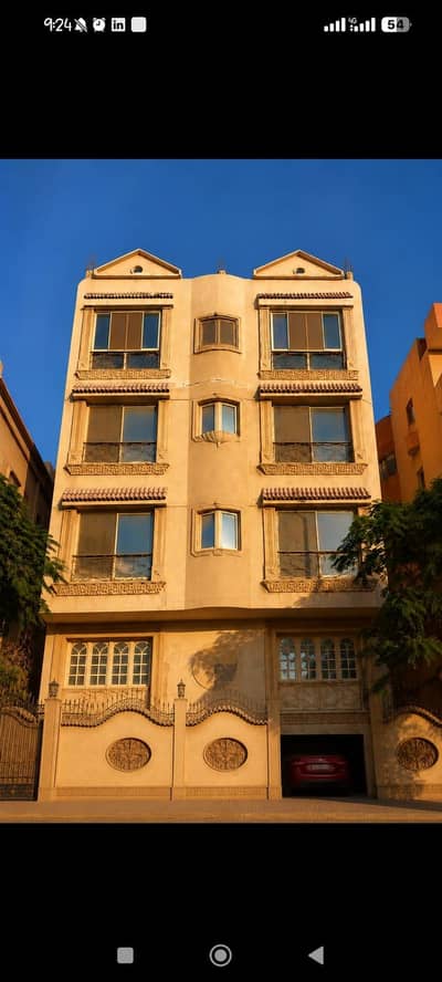 Land for Sale in 15 May City, Cairo - بيت سكني ب ١٥ مايو (بدروم +ارضي مرتفع+٣ ادوار)