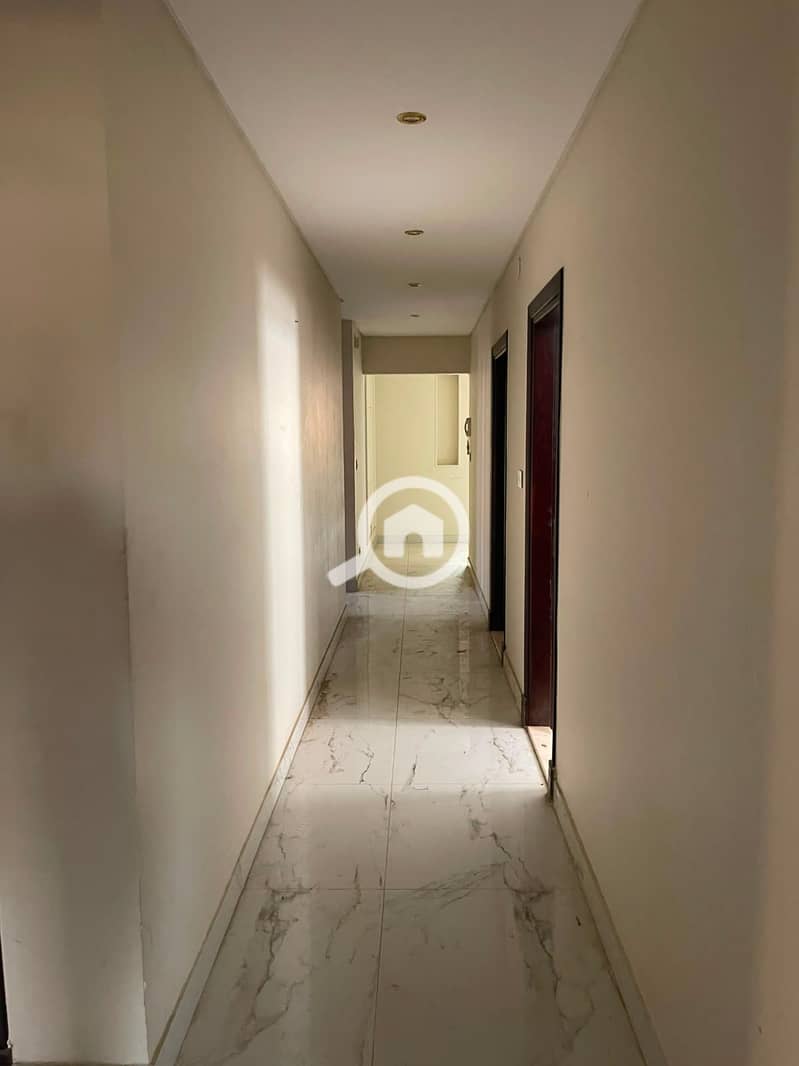 7 1000739176. jpg