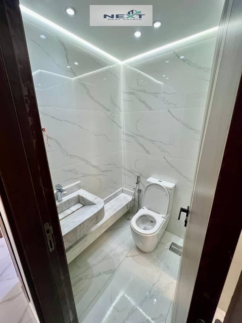 10 WhatsApp Image 2026-08-27 at 14.05. 36 (2). jpeg