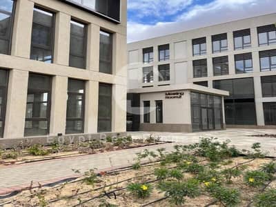 مکتب  للبيع في القاهرة الجديدة، القاهرة - IMG-20250930-WA0054. jpg