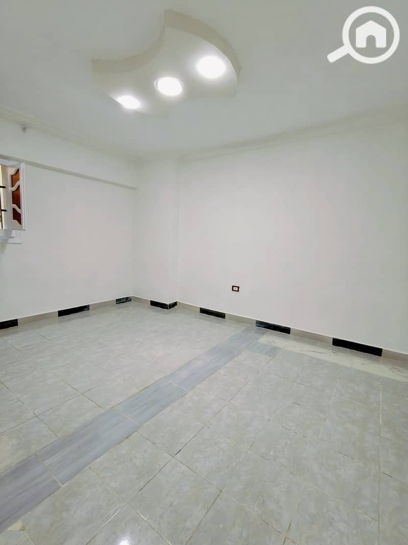 19 1001052763. jpg