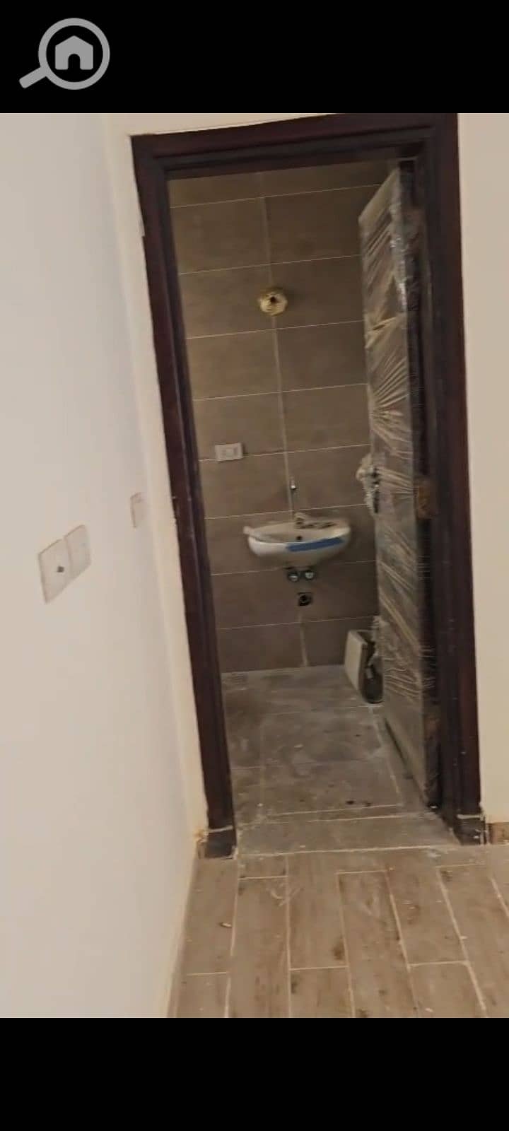 11 1000084214. jpg