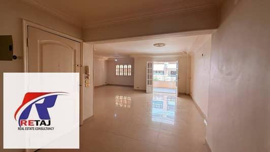 3 Bedroom Flat for Rent in Nasr City, Cairo - A unique opportunity: 220 sq m residential apartment for rent in a modern tower near Dar Al-Arqam in one of the most prestigious areas of the Sixth Di