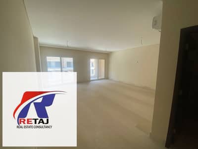 3 Bedroom Apartment for Rent in New Cairo, Cairo - Apartment for rent under the new law in 90 Avenue Compound, next to the American University.
