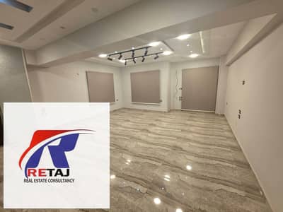 3 Bedroom Flat for Rent in New Cairo, Cairo - Apartment for rent (residential or commercial) in Al Narges Villas 8, on the main street near Mobil and Salé Sucre.