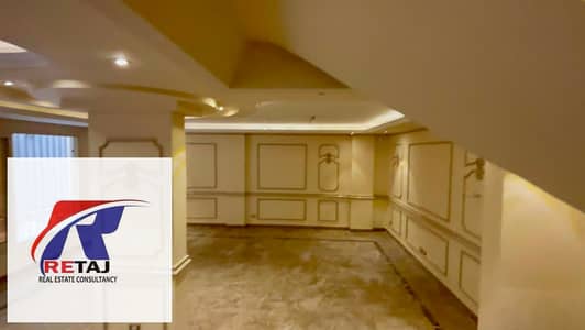 3 Bedroom Duplex for Rent in New Cairo, Cairo - Duplex for rent with air conditioning, ultra-super-lux finish, first occupancy, prime location in Al Narges Buildings, overlooking villas, opposite Al