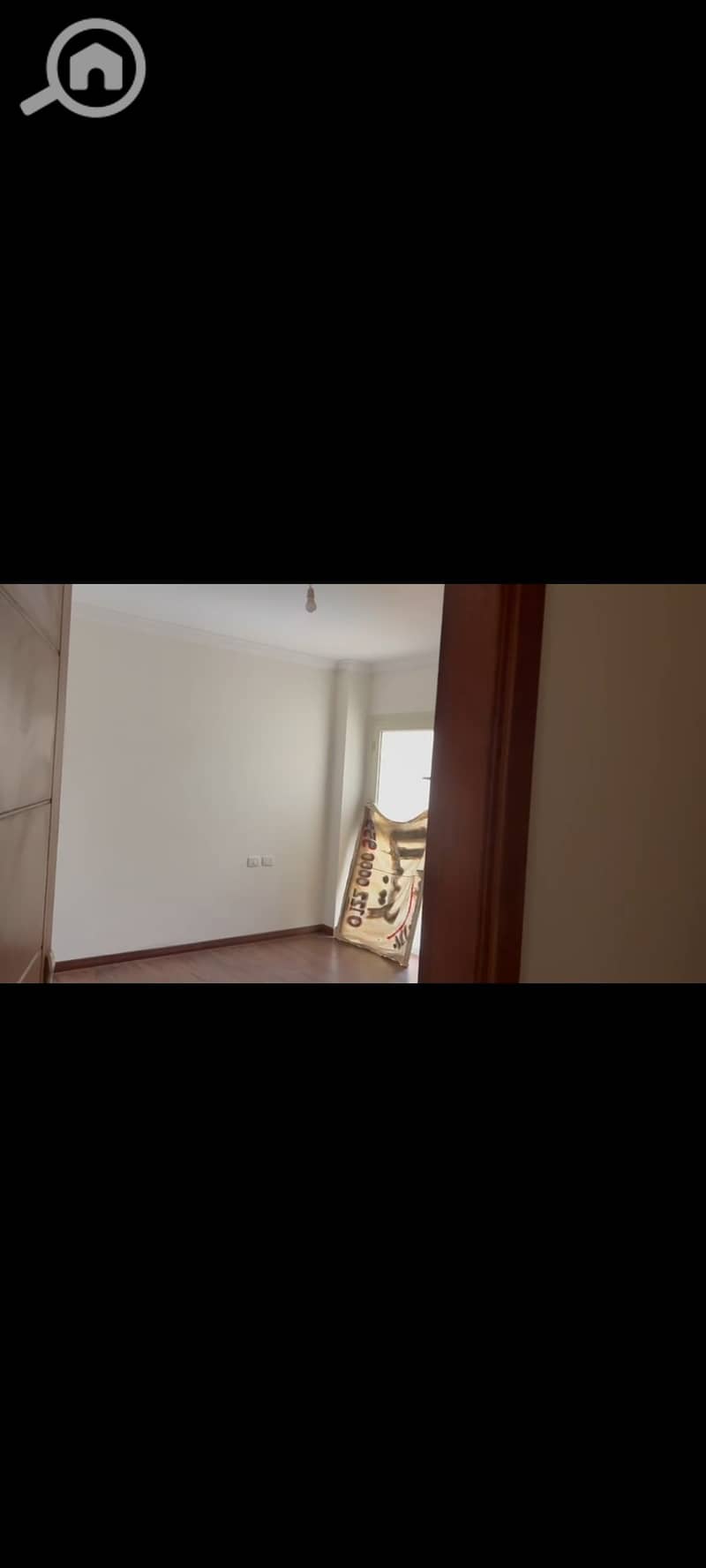 6 1000657076. png