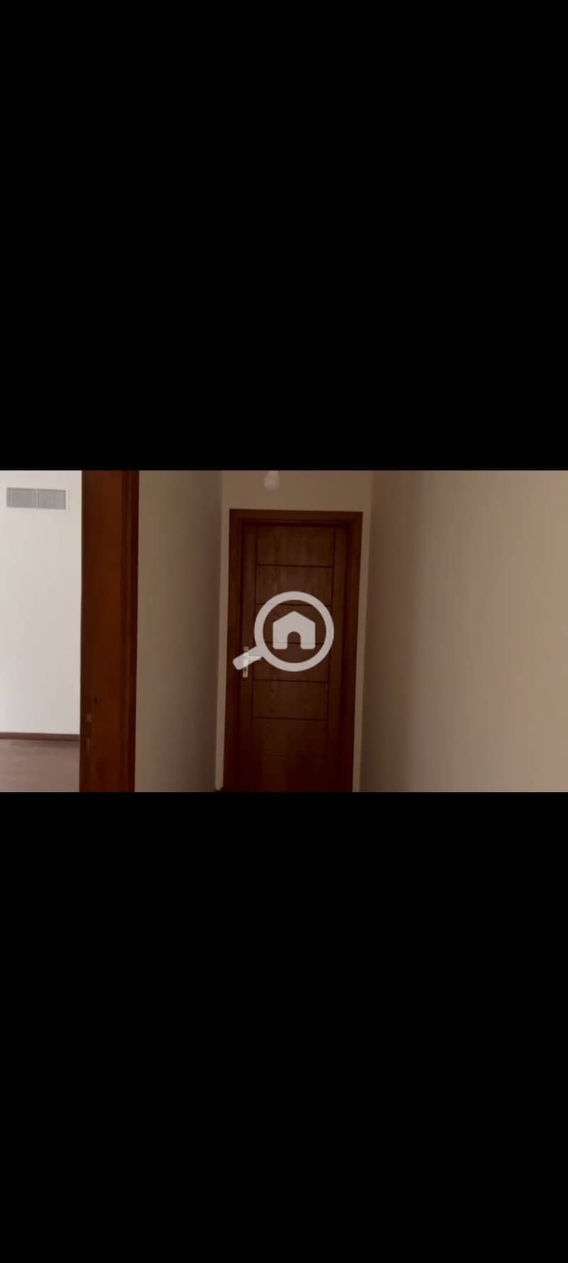 7 1000657075. png