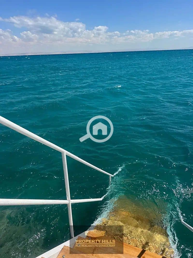 14 42091744-800x600. png