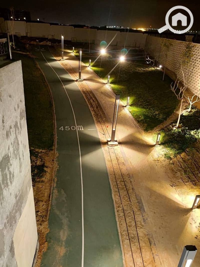 8 1000548243. jpg