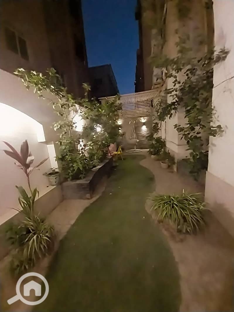 5 46605. jpg