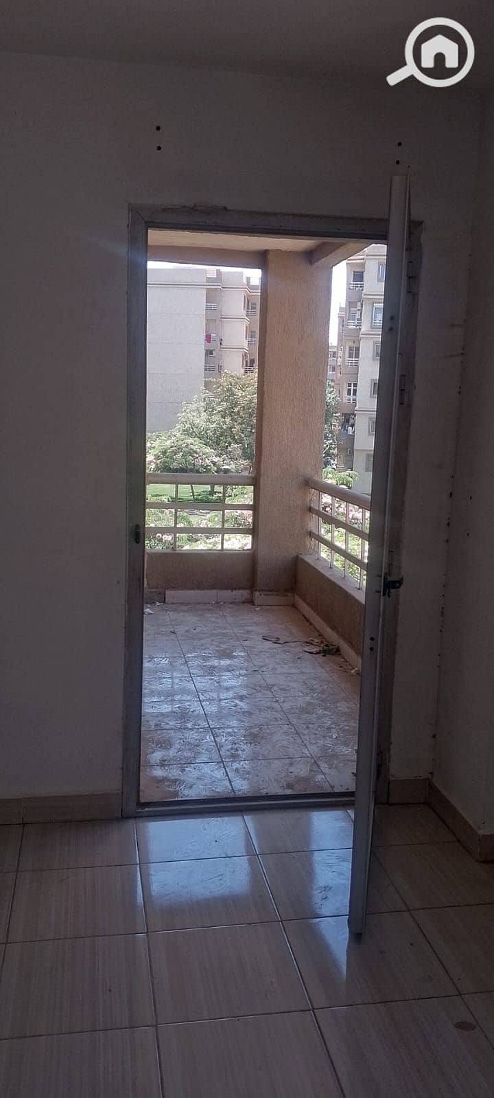 8 1000733755. jpg