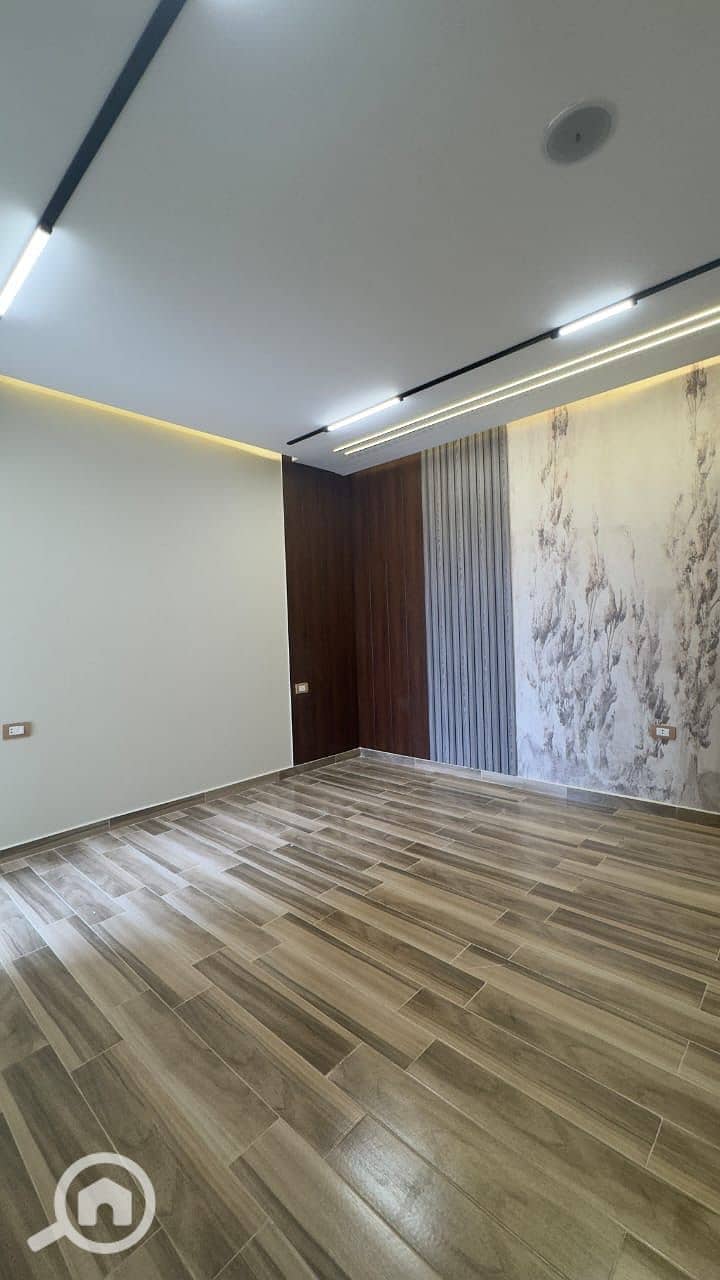 8 0ac90624-d501-4aa7-b4de-77f35e755095. jpg