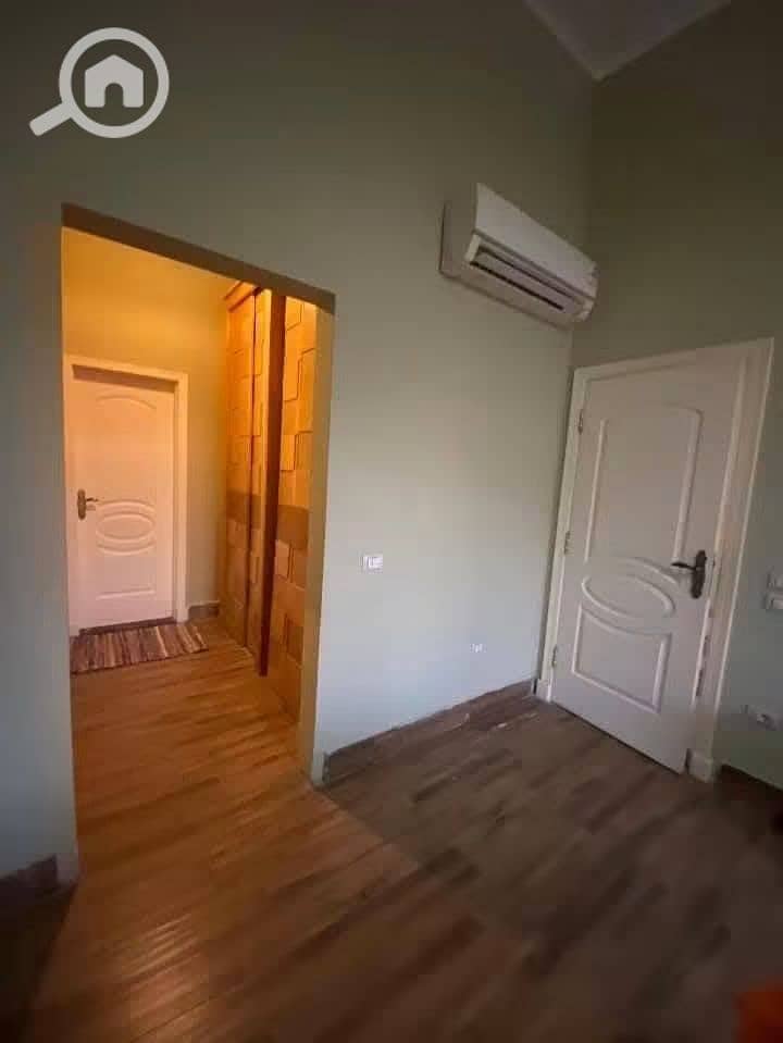 8 1000643209. jpg