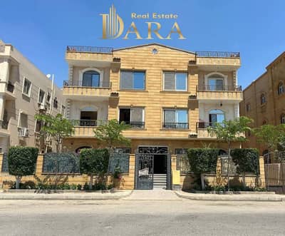 4 Bedroom Flat for Sale in Obour City, Cairo - 176c5628-3c44-4e82-b332-ffc53bf2aad4. jpg
