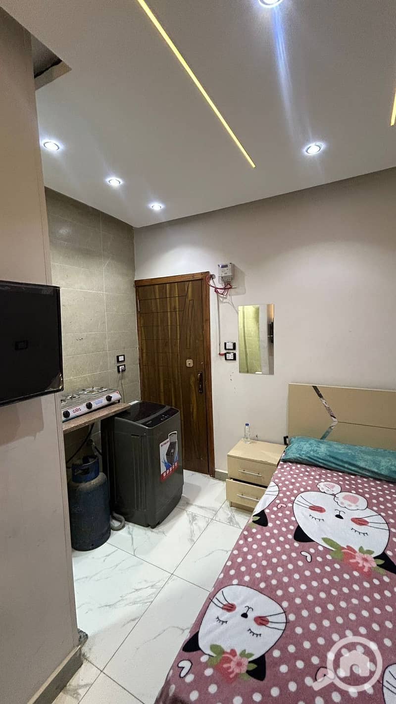 5 046ba218-6ebc-4110-a5cf-42c9a1d08be1. jpg