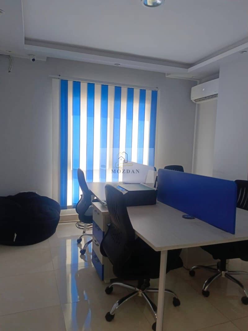 11 ed45fba3-0ba9-43b3-a06f-2eac1230bde5. jpg