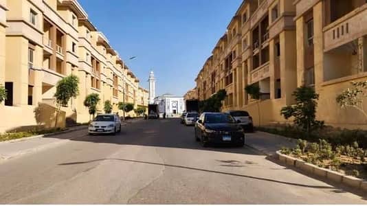 4 Bedroom Flat for Sale in 6th of October, Giza - للبيع شقتين في دجلة بالمز 4 Bedroom Flat for Sale in 6th of October, Giza - للبيع شقتين في دجلة بالمز