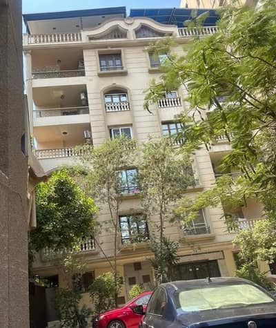 3 Bedroom Apartment for Sale in Nasr City, Cairo - شقه للبيع مسجله شهر عقاري بمدينة نصر المنطقة الأولى