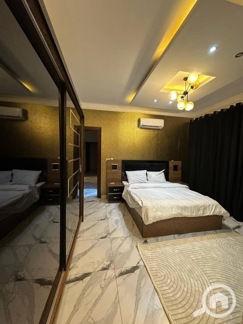 12 3723ed6a-91fe-4688-aba1-6fff7c25ae84. jpg