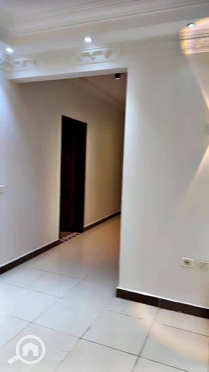 7 WhatsApp Video 2026-08-29 at39 AM_000016. jpg