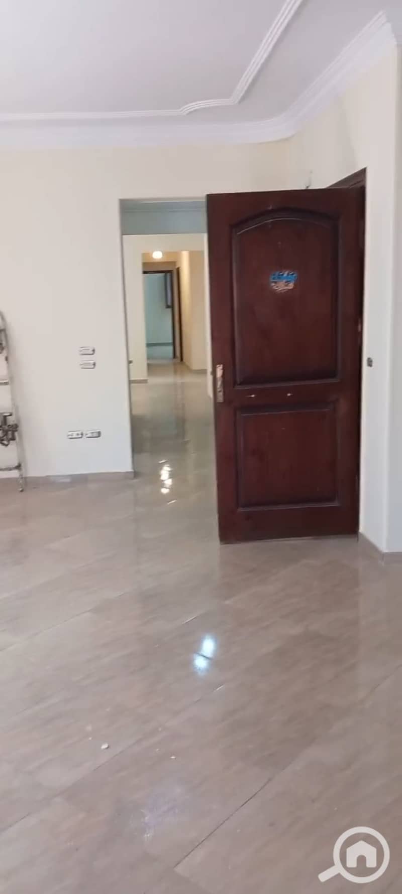 6 1000658993. png