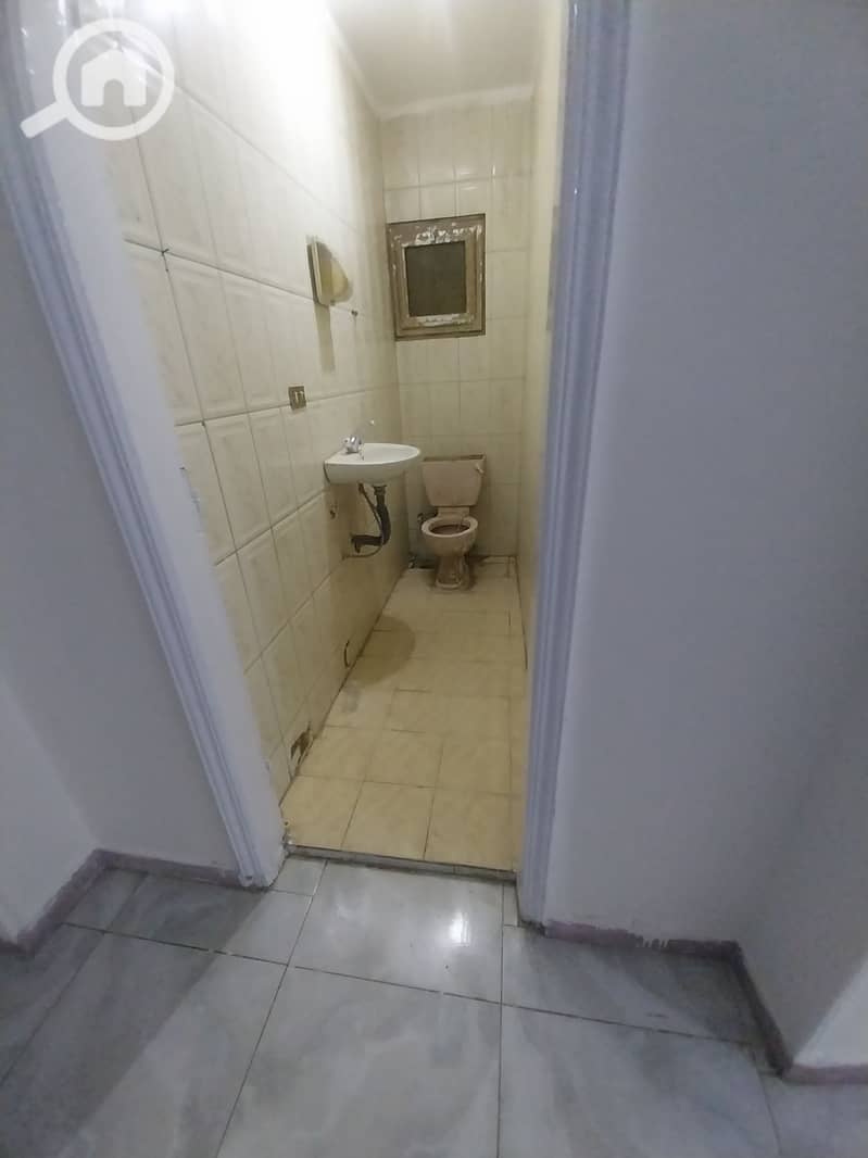 1000373092. jpg 1000373092. jpg
