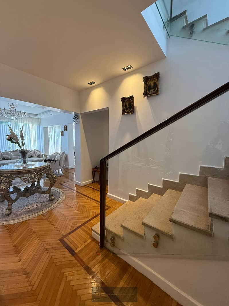 12 4af01ce1-2551-44a3-85c9-eec11a0ac0be. png