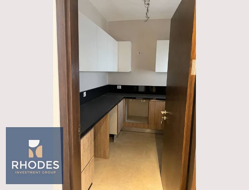 11 unfinished_kitchen_warm_neutral_restored_16K. jpg