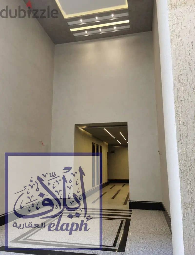 3 0f25aaf1-ddd4-43d1-ab09-2256edf6ee04. jpg
