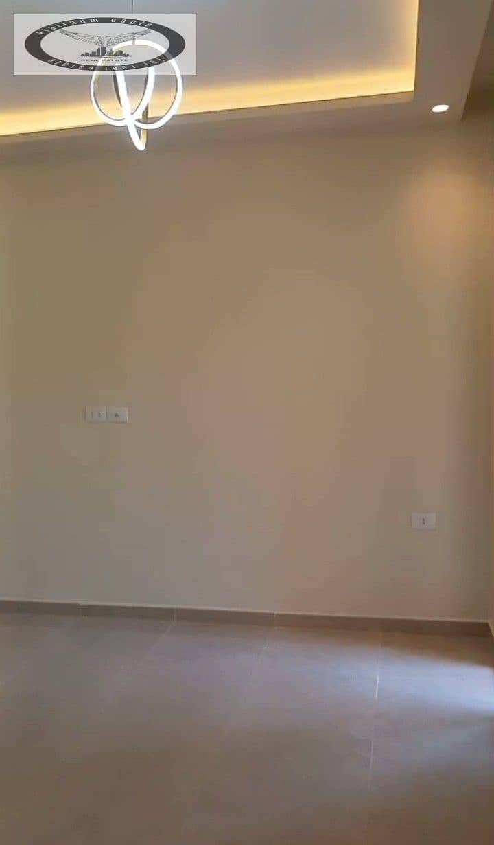 9 6ab95eda-cc6d-44d4-b51d-0697f9fc7000. jpg