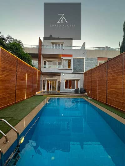 5 Bedroom Townhouse for Sale in Sheikh Zayed, Giza - e3eb6301-61f5-45ac-9eeb-a7f78b2178dc. jpeg